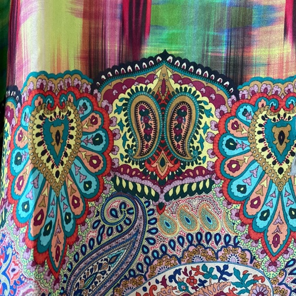 ⭐️NWT!⭐️Johnny Was Ikat/Paisley Print “Rose Flowy Tunic” OVERSIZED Washable Silk - Picture 9 of 16